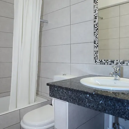 Kefalos - Damon Hotel *